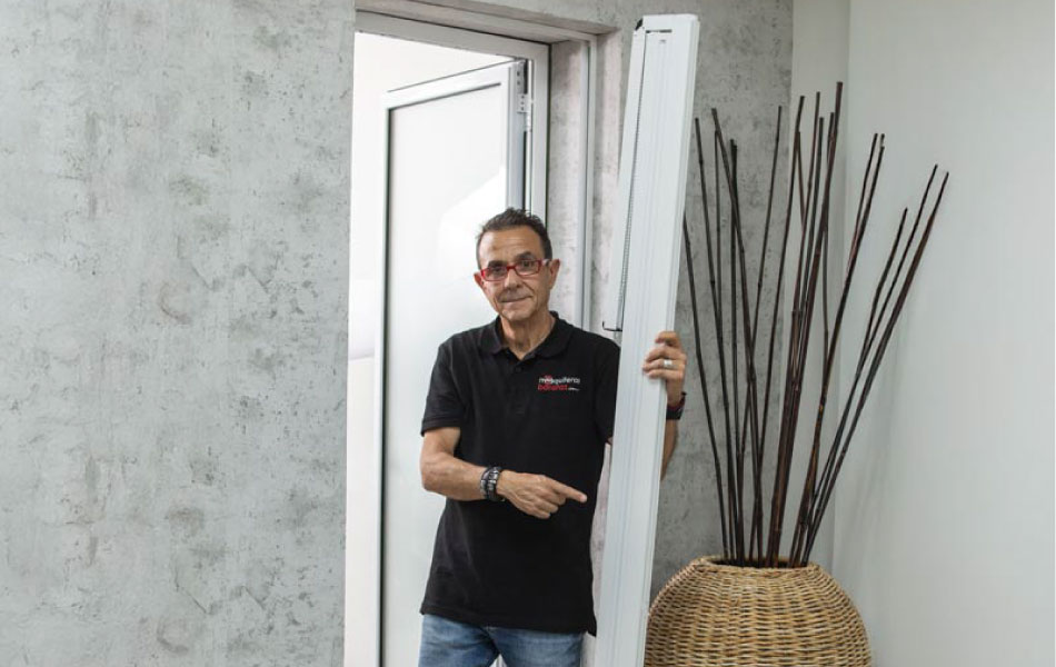 mosquiteras enrollables antiviento certificada bora top