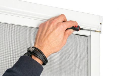 Instalación Estándar con tornillos